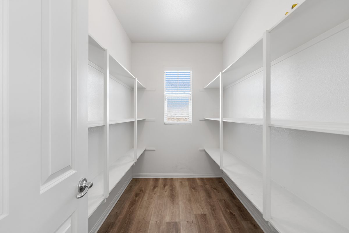 Building Photo - 37317 Paintbrush Dr