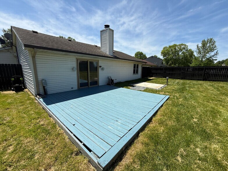 Building Photo - 7812 Brookfield Dr