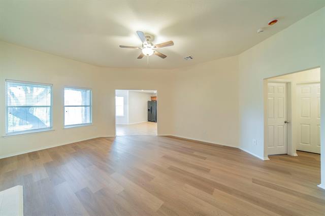 Building Photo - 1205 N Rhea Dr