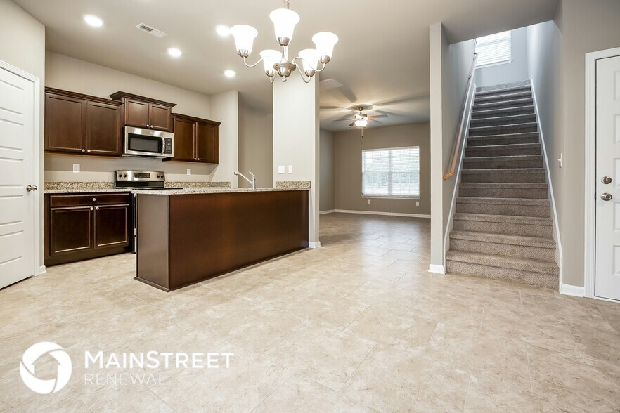 Building Photo - 111 Chyntara Dr