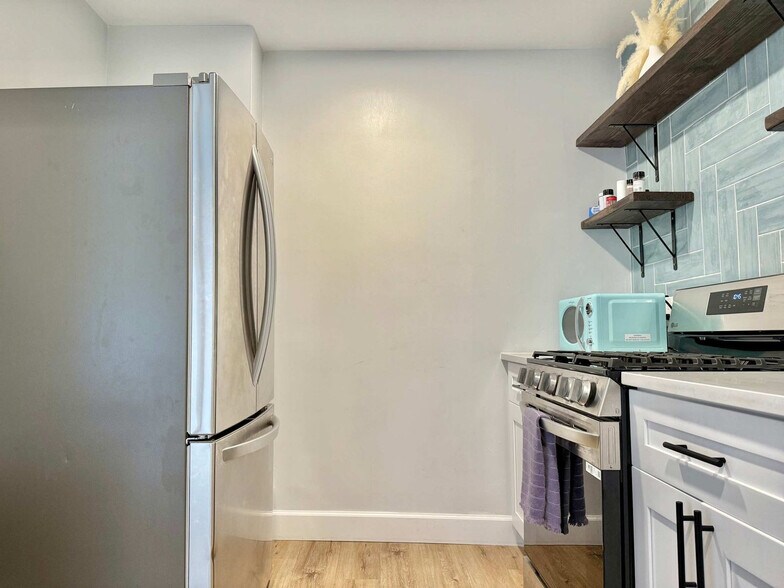 Building Photo - 215 Piedmont Ave NE