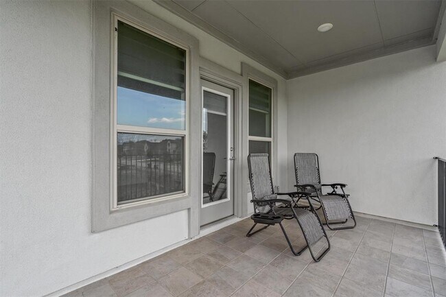 Building Photo - 5363 Orsini Blfs