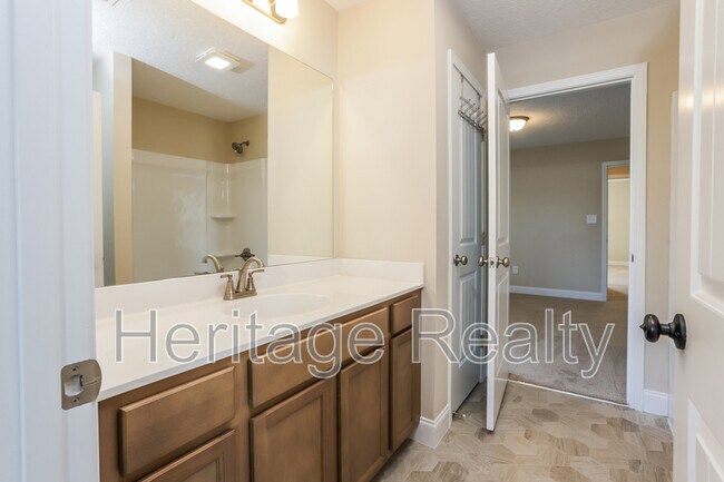 Building Photo - 11356 Sawyers Vly Dr