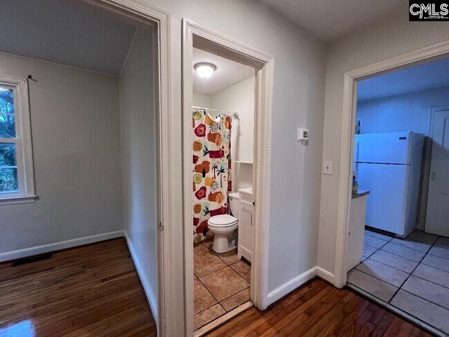 Building Photo - 612 S Beltline Blvd