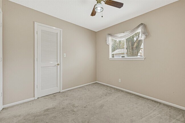 Building Photo - 3816 Newton Dr