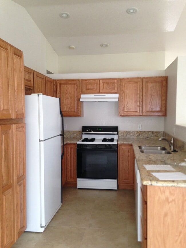 Building Photo - 8200 Shifting Sands Dr