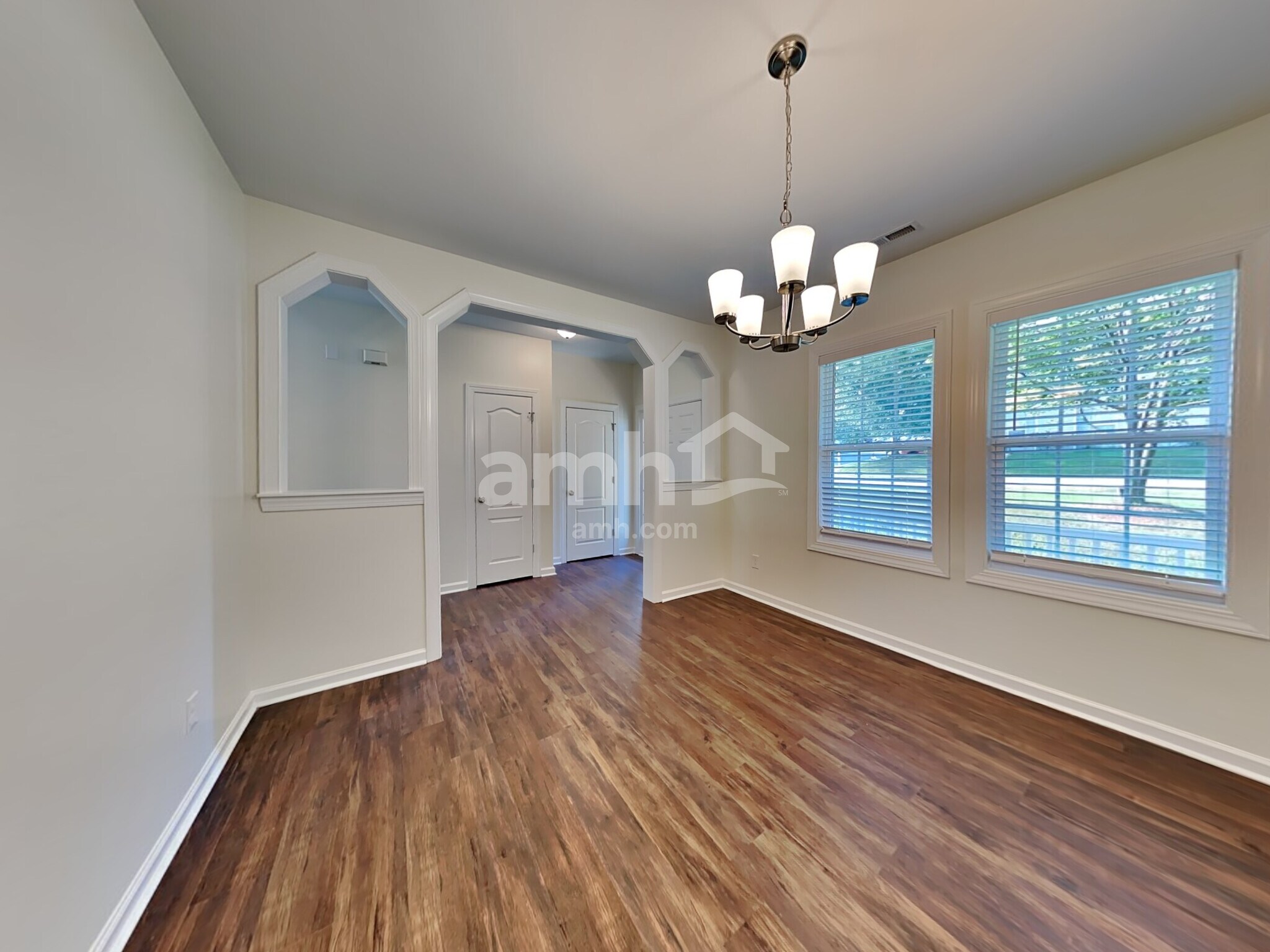 Building Photo - 6821 Missionary Ridge Dr