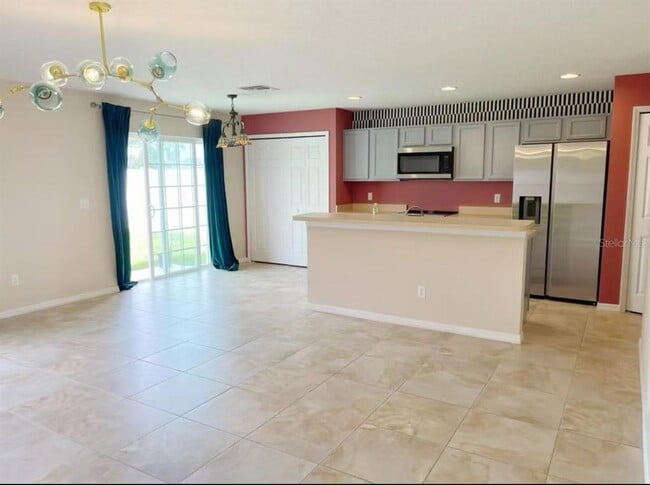 Building Photo - 15255 Harrowgate Way