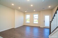 Building Photo - 410 Jessie Pl