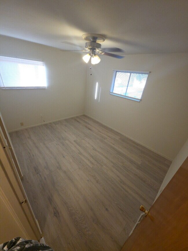 Building Photo - "Charming 3-Bed Gem on Perthshire Rd: Cozy Comfort in 1,033 Sq Ft!"