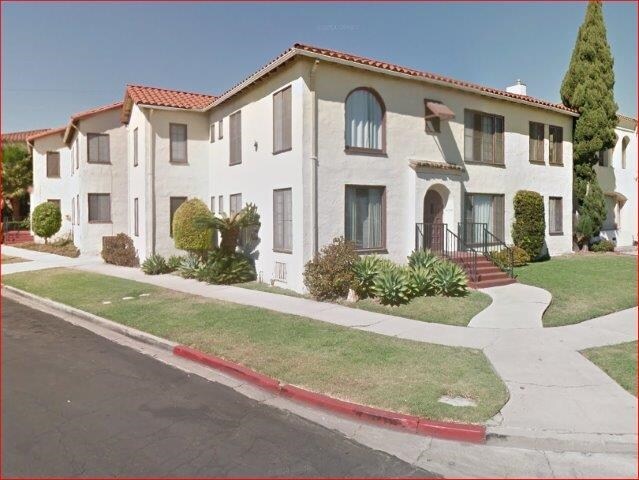 Primary Photo - 1085 S Cloverdale Ave