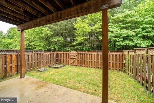Building Photo - 25210 Quartzite Terrace