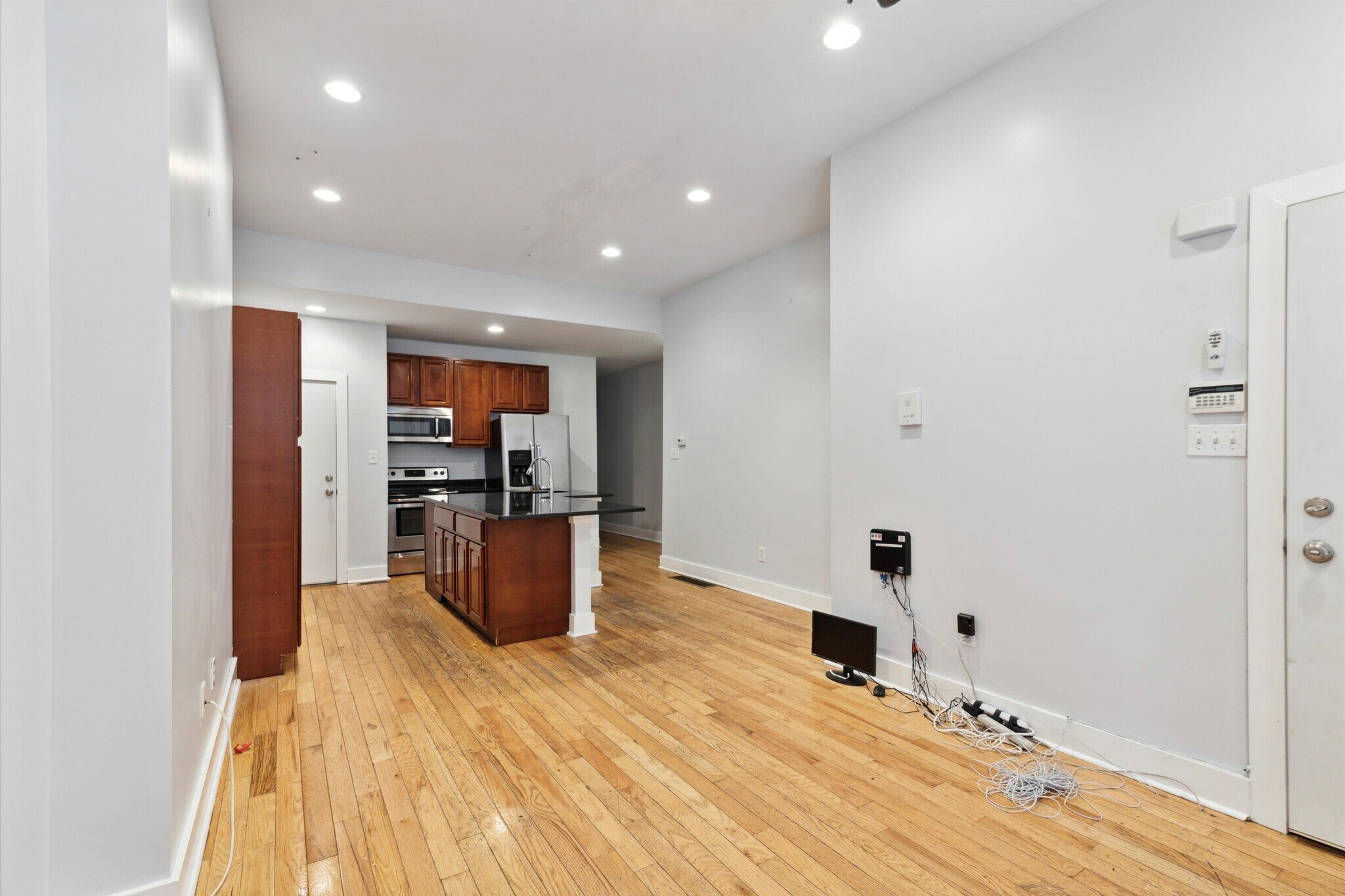 Building Photo - 1703 W Montgomery Ave