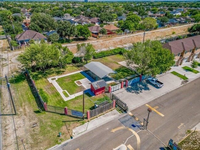 Building Photo - 19 Tampa St