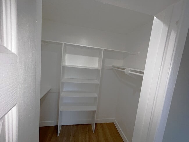 Building Photo - 8936 Cedros Ave