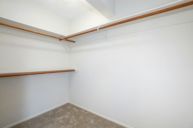 Building Photo - 46-63-63 Emepela Pl