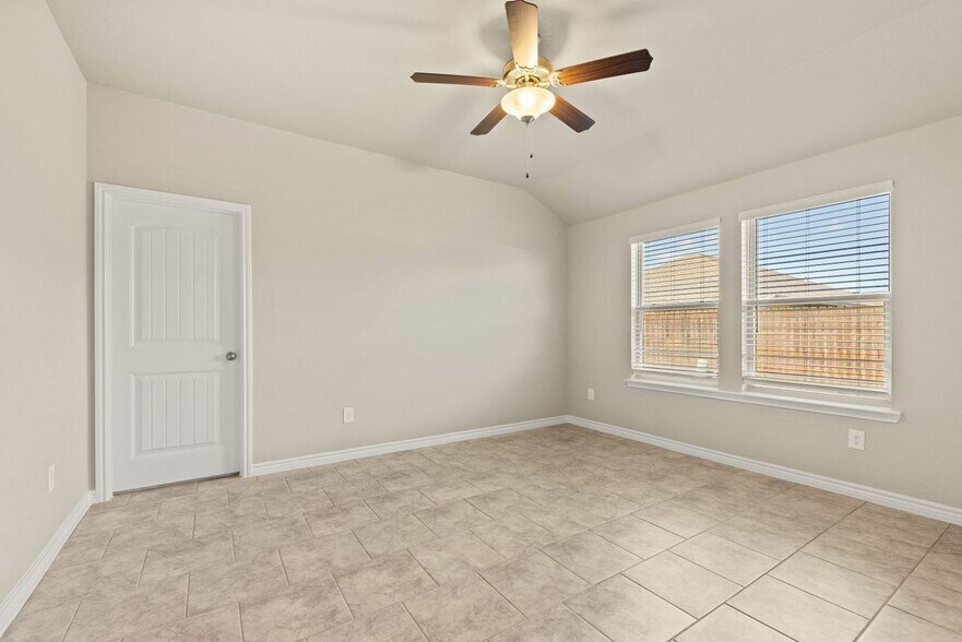 Building Photo - 7906 Lariat Toss Dr
