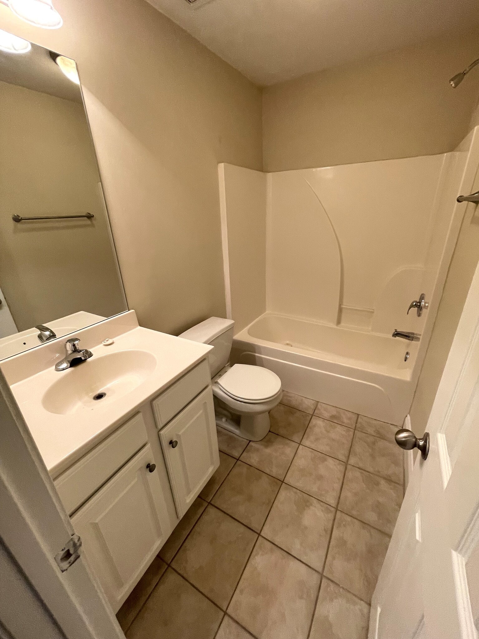 Building Photo - 270 Strickland Ave