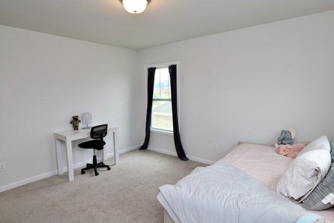 Building Photo - 525 Kittiwake Ln