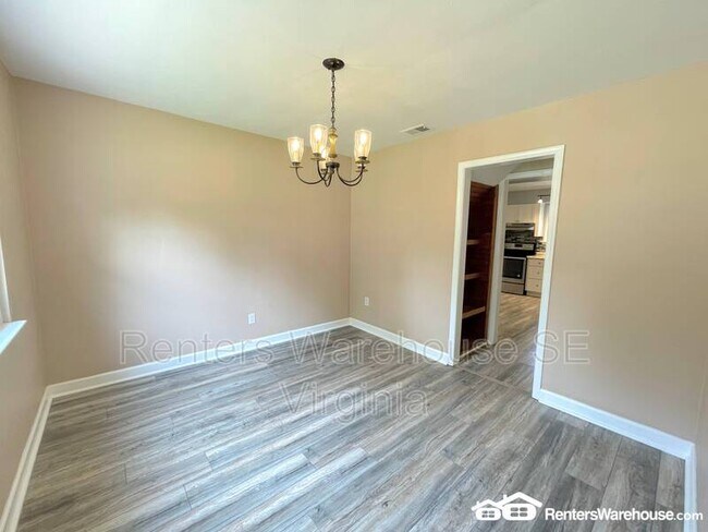 Building Photo - 5736 Avalon Woods Dr