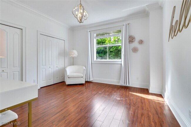 Building Photo - 10213 S Silver Palm Dr