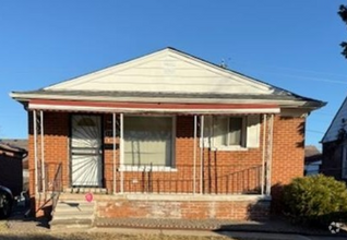Building Photo - Renovated 3-Bedroom Home – We Welcome Sect...