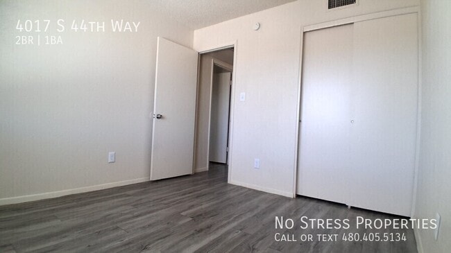 Building Photo - 4017 S 44th Way