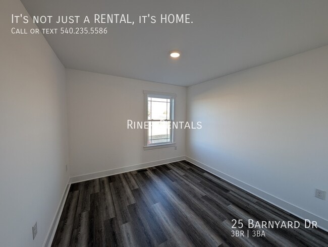 Building Photo - 25 Barnyard Dr