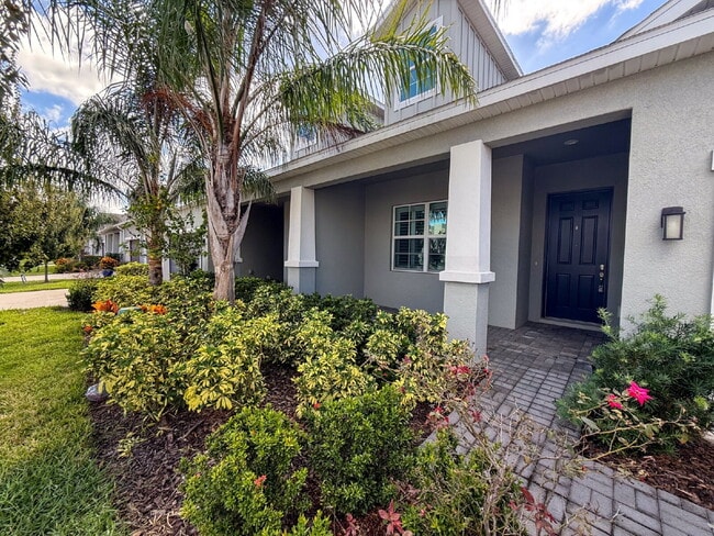 Building Photo - Elegant  2 bed, 2 bath Villa in BridgeWate...
