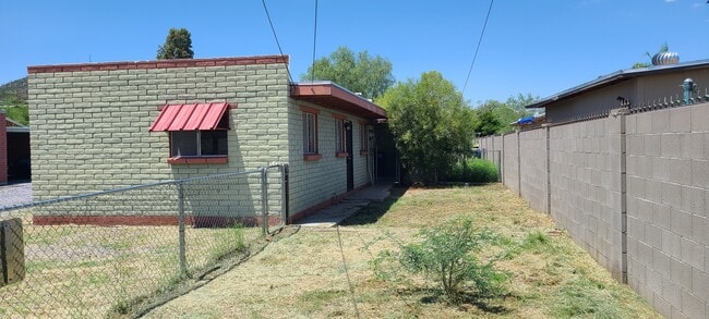 Back - 248 N Westmoreland Ave