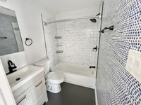 Building Photo - 5145 Pine St