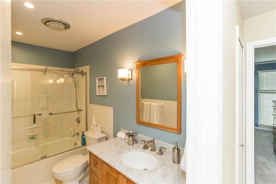 Building Photo - 319 Swans Wharf Row