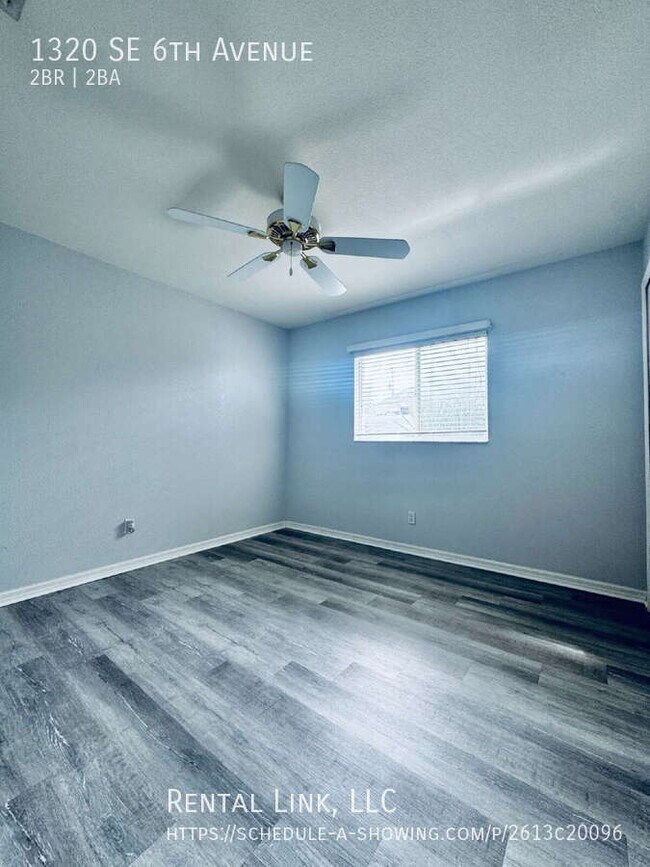 Building Photo - 1320 SE 6th Ave