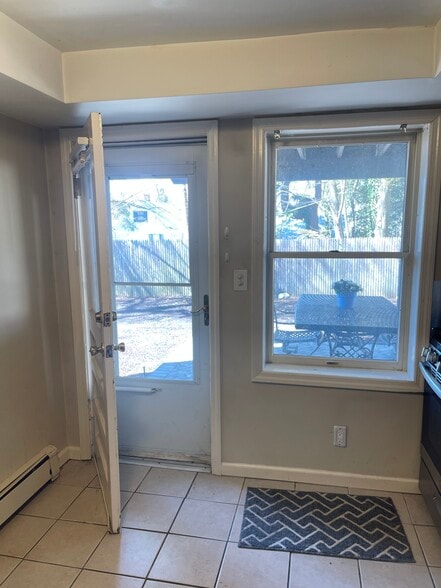 Building Photo - 59 Little Neck Rd