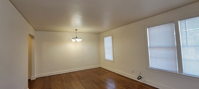 Building Photo - 1/1 in the Historic Duckpond area