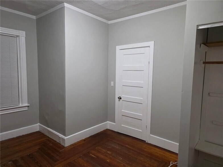 Building Photo - 108 Lenox Ave