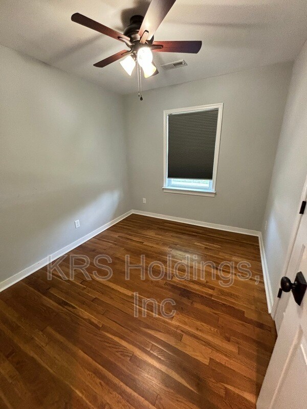 Building Photo - 1406 N 32nd St