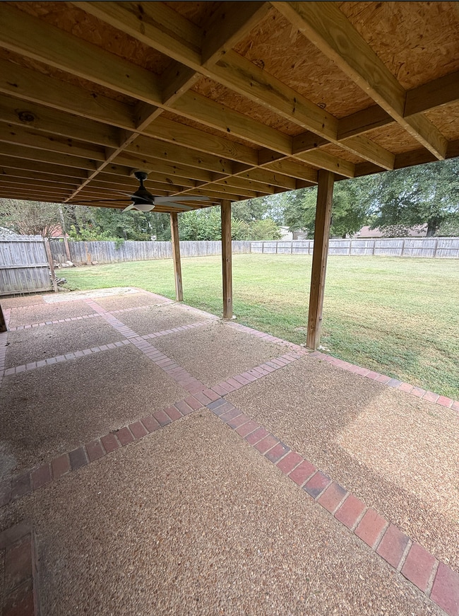 Building Photo - Charming 3-Bedroom Home with Bonus Room & ...
