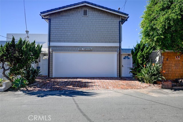 Building Photo - 1021 Gaviota Dr