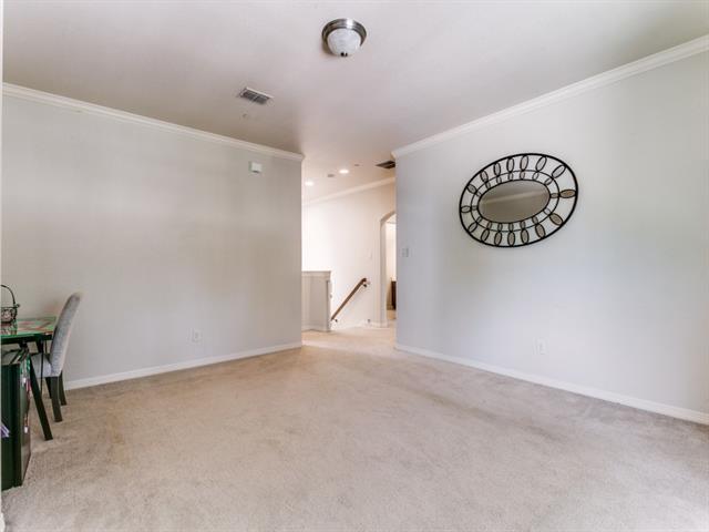 Building Photo - 820 Lake Vista Pl