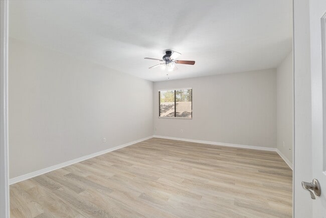 Building Photo - 3724 NW 54th Ln