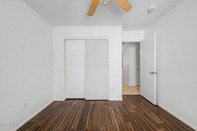 Building Photo - 9631 W Kirby Ave