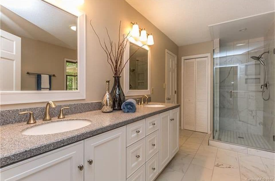 Building Photo - 2320 Carson Drive