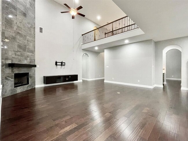 Building Photo - 3809 Mineral Dr