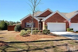Building Photo - 208 Hilliard Ct