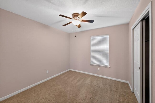 Building Photo - 13237 Pine Needle St