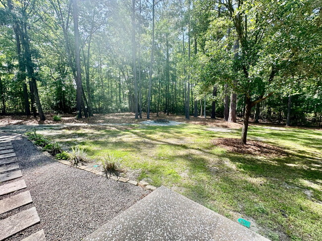 Building Photo - Stunning Four Bedroom Low Country Home in ...
