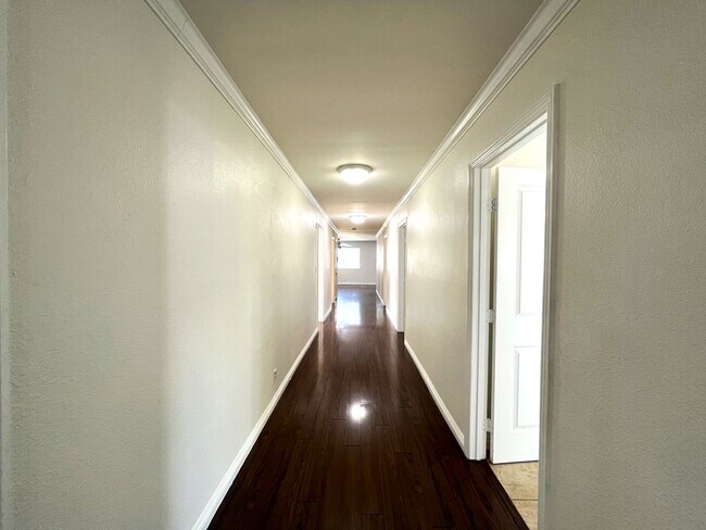 Building Photo - 4 bed, 3 bath in Loma Linda, CA!