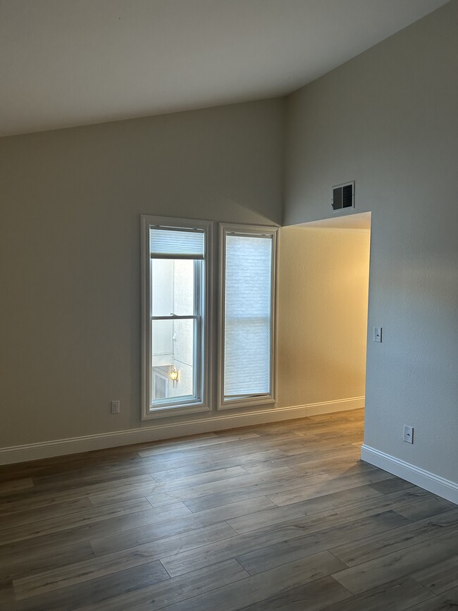 Primary Bedroom - 3330 Templeton Gap Rd