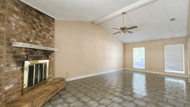 Building Photo - 3334 Birch Creek Dr